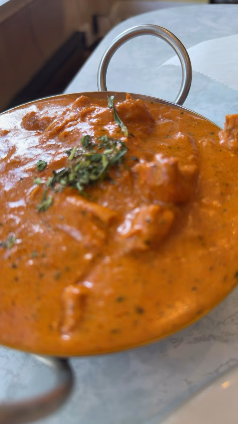 Taj Mahal Bar & Grill photo 4