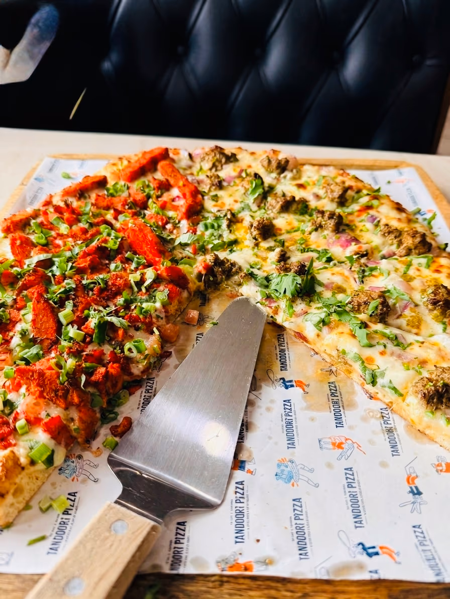 Tandoori Pizza photo 4