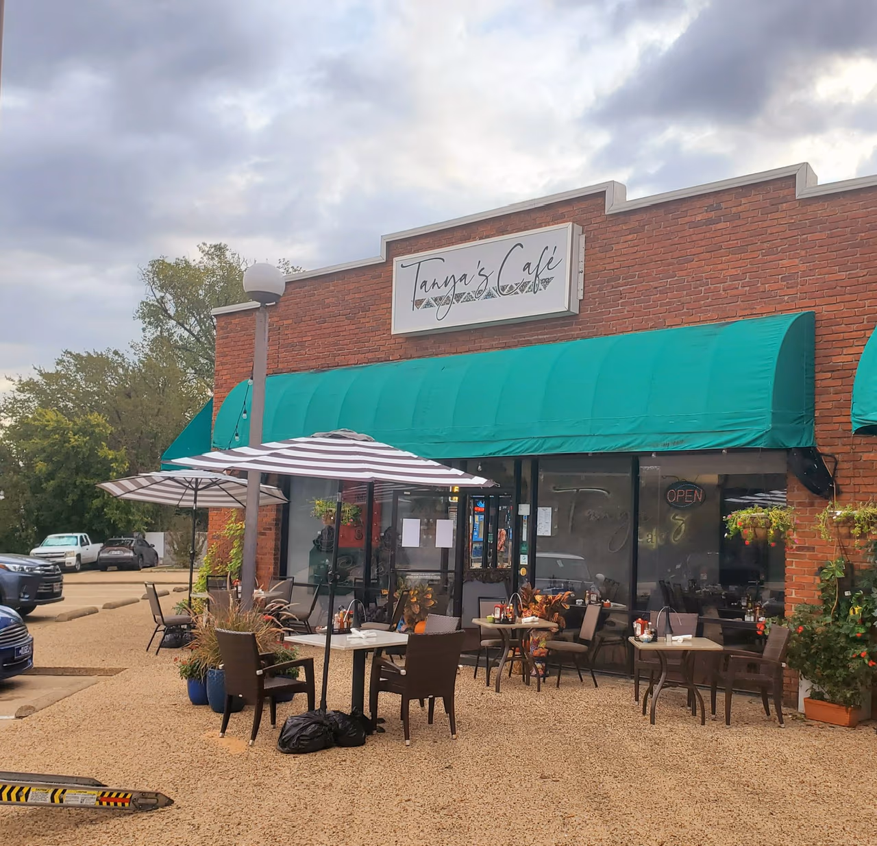 Tanya's Cafe photo 2