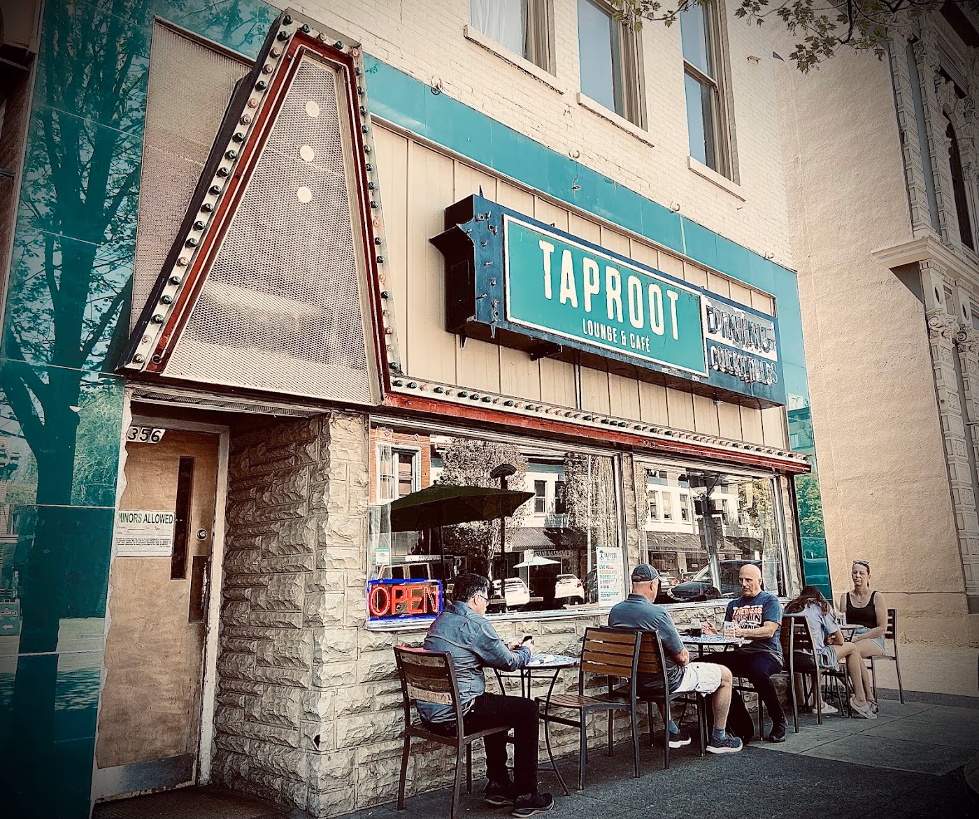 Taproot Lounge & Cafe photo 2