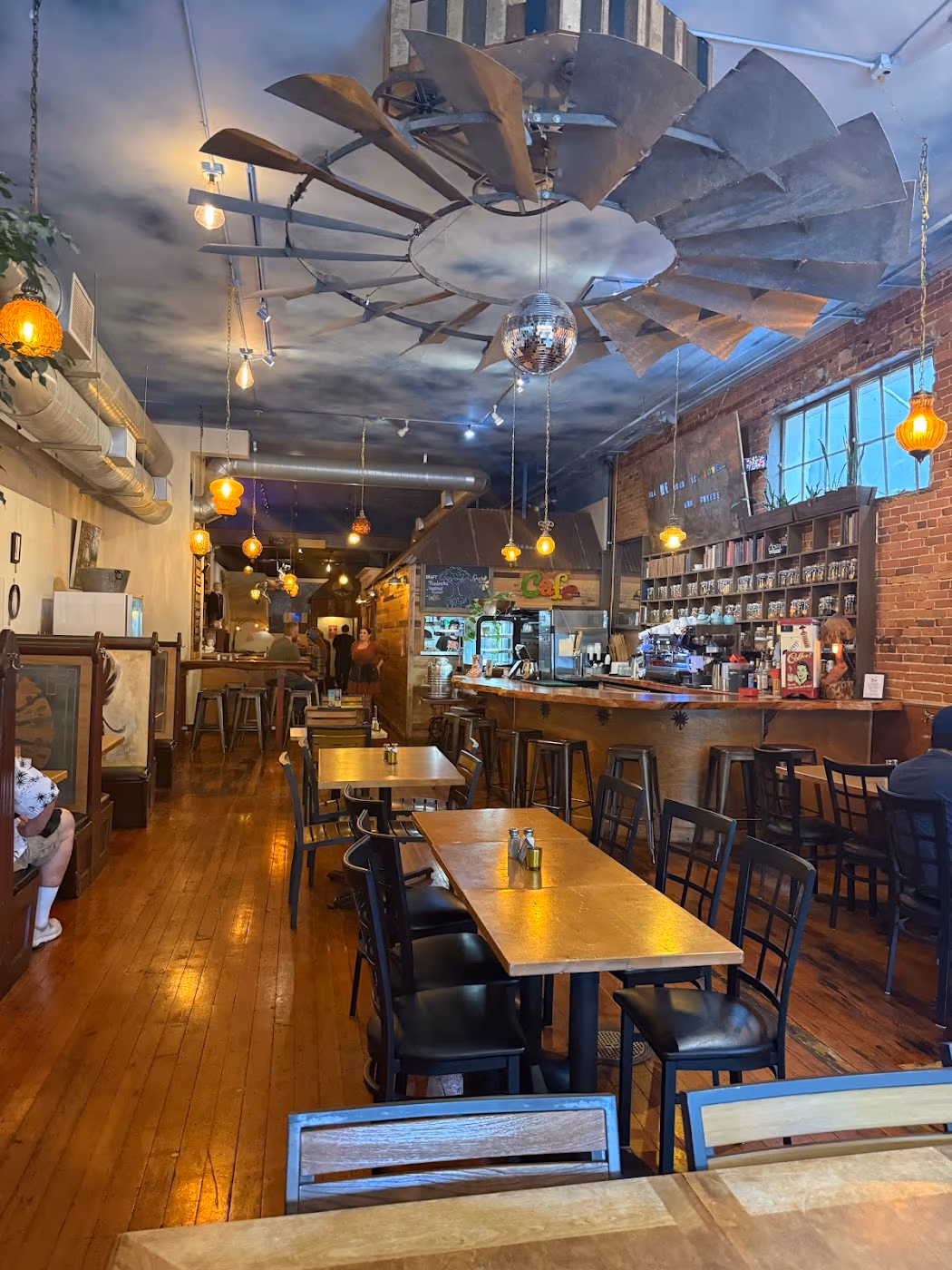 Taproot Lounge & Cafe photo 3