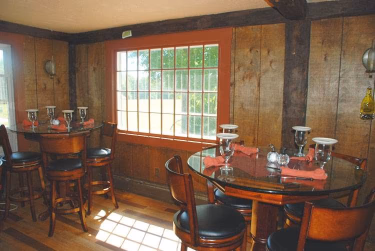 Tavern 27 photo 4