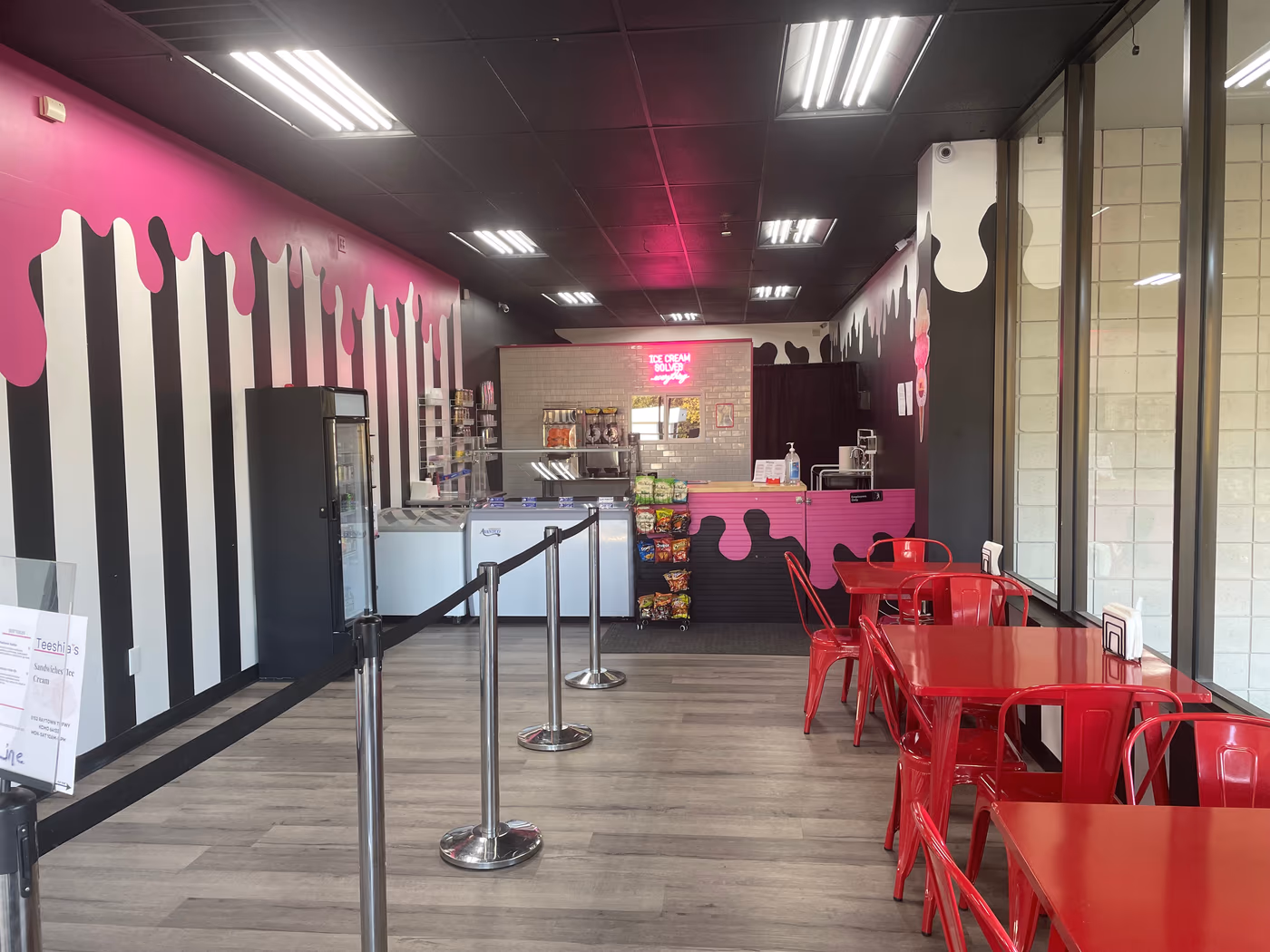Teeshia's Sandwiches & Ice Cream LLC