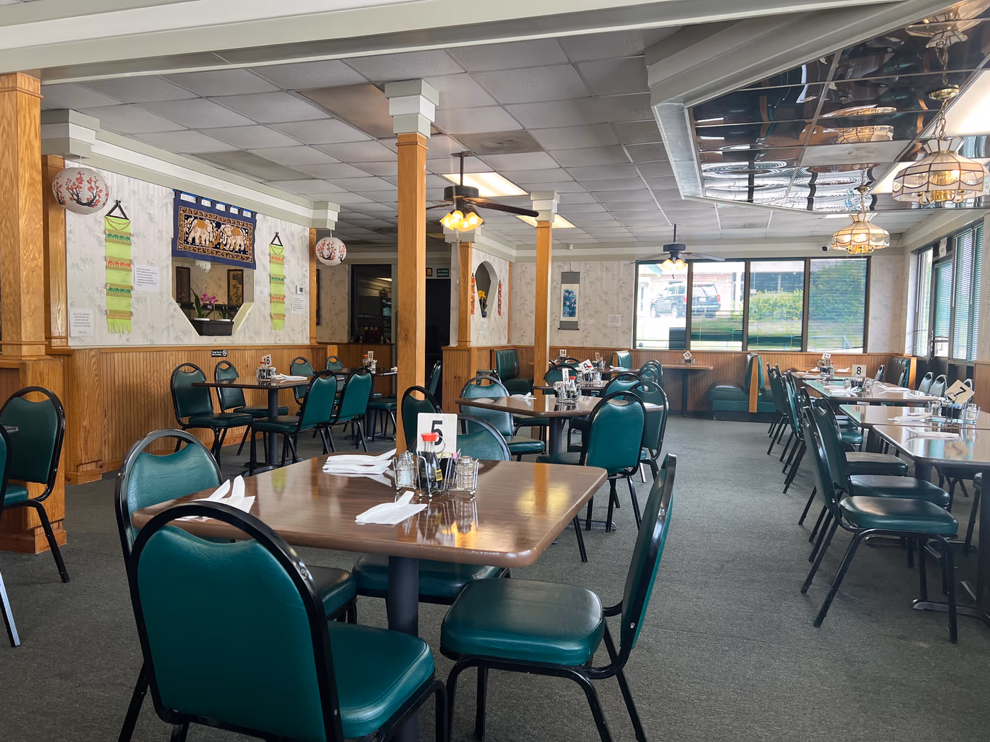 Thai Lanna Restaurant