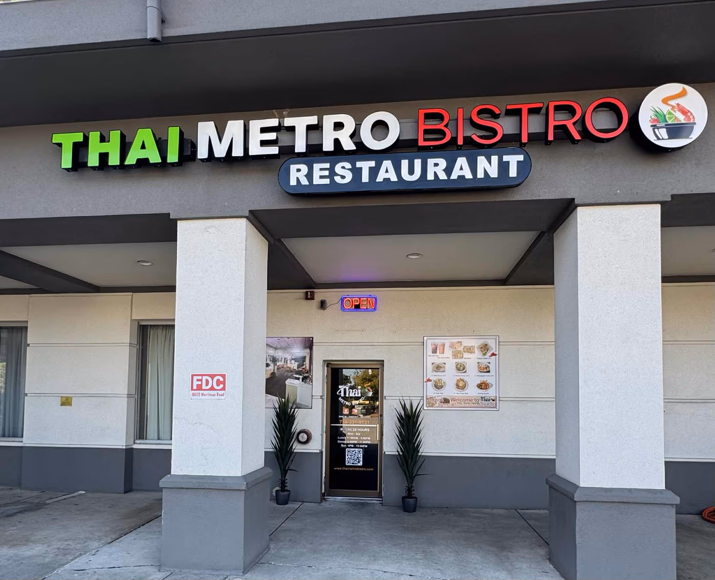 Thai Metro Bistro photo 3