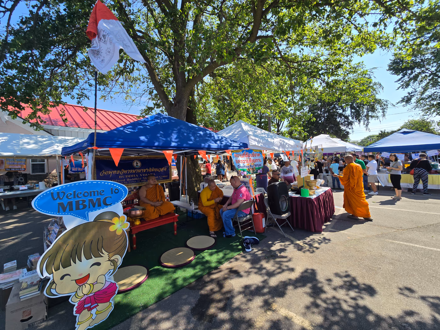 Thai Sunday Market (seasonal)