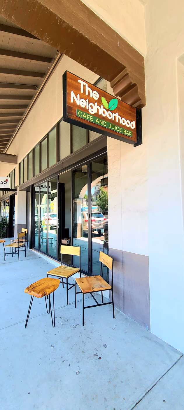 The Neighborhood Cafe & Juice Bar photo 3