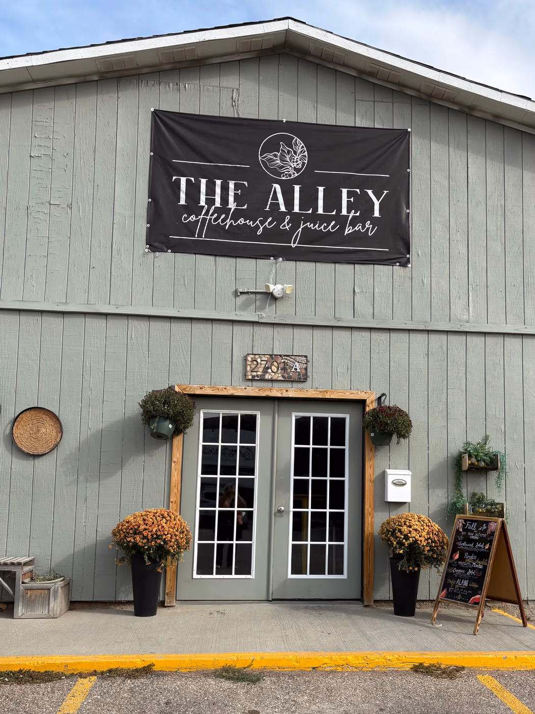 The Alley Coffeehouse & Juice Bar