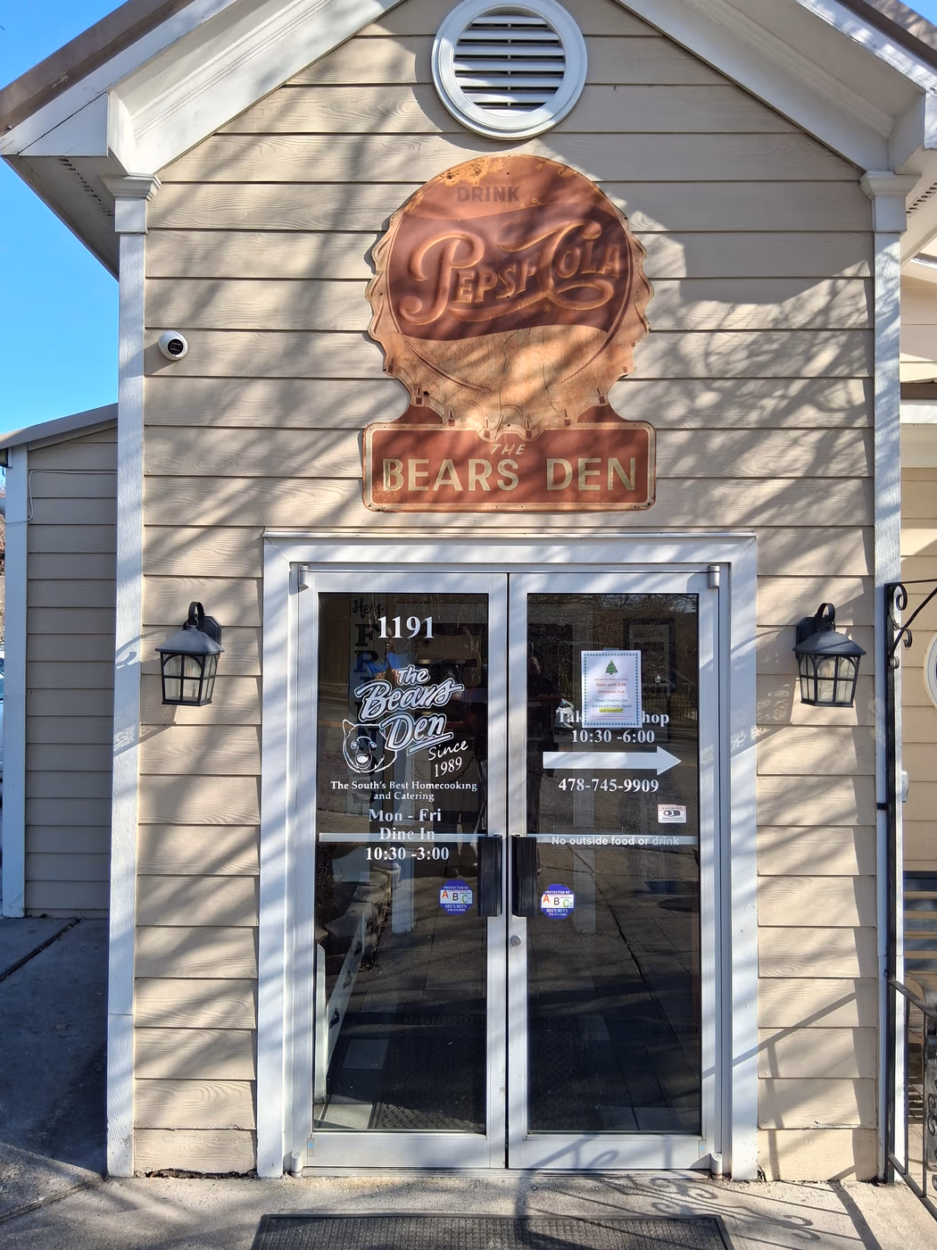 The Bears Den