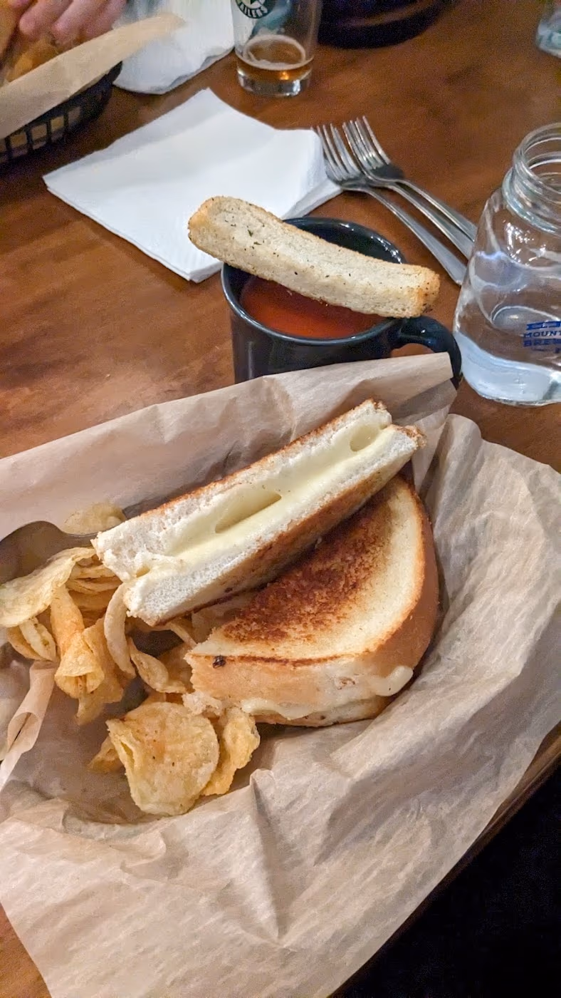The Cheese Melt Grill and Bar photo 4