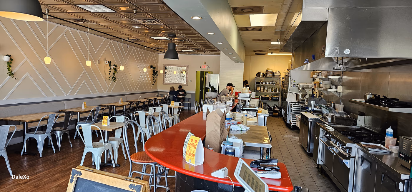 The Cutting Edge Cafe