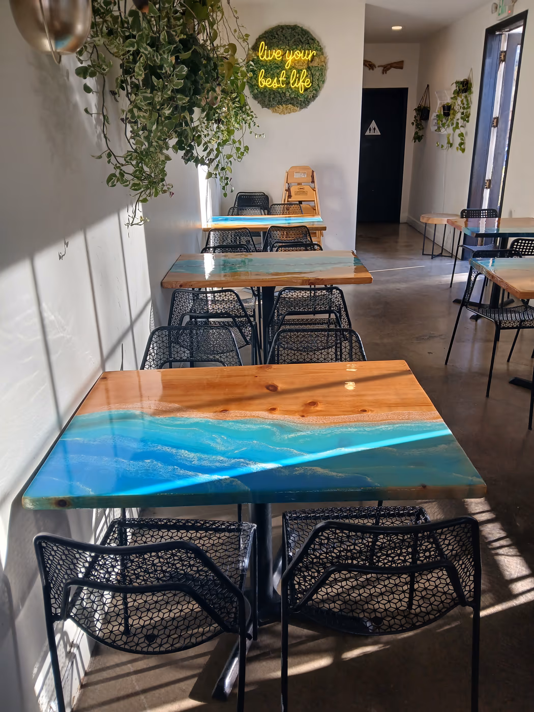 The Daily Harvest Cafe & Juicery