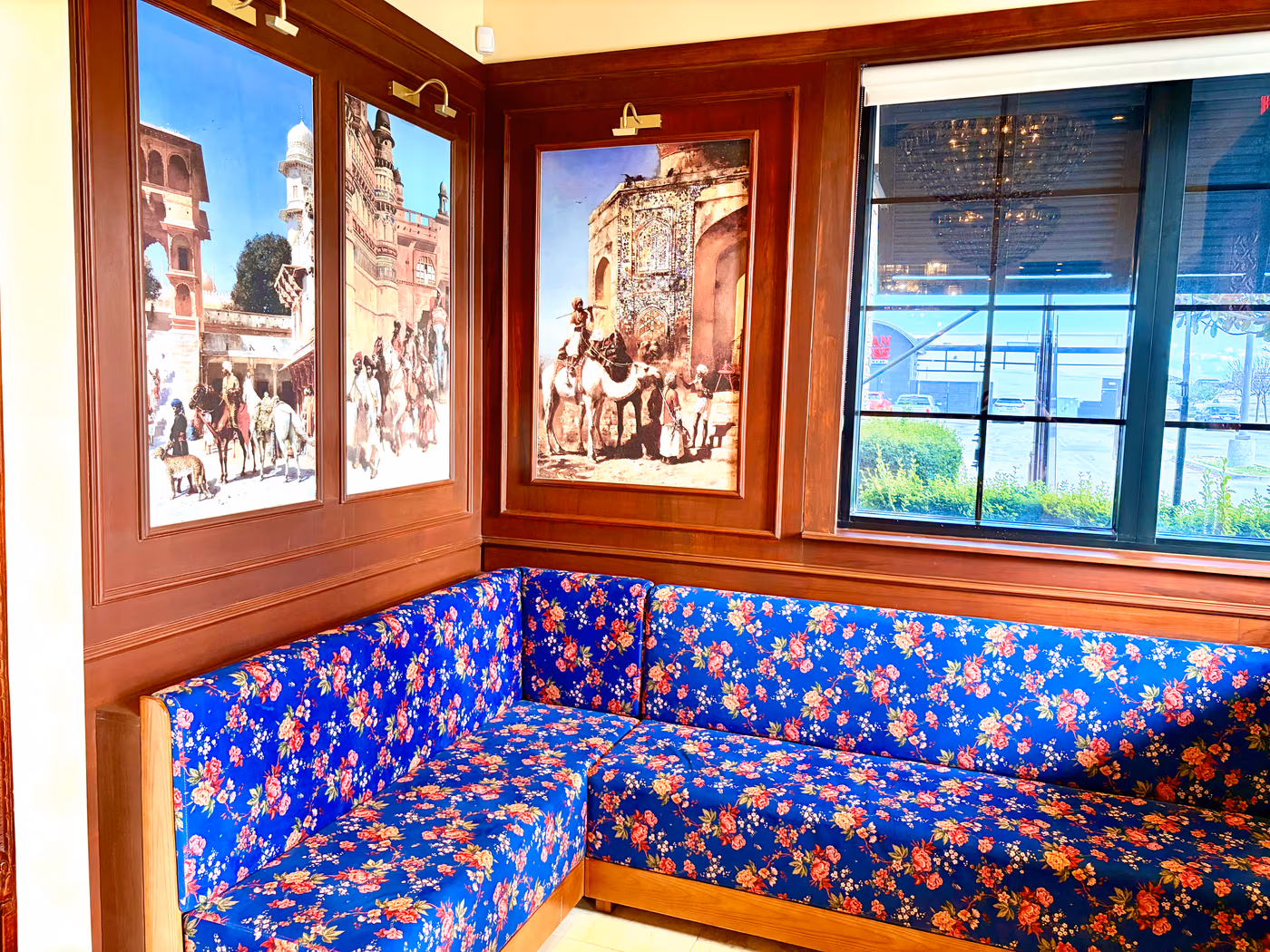 The Delhi Lounge