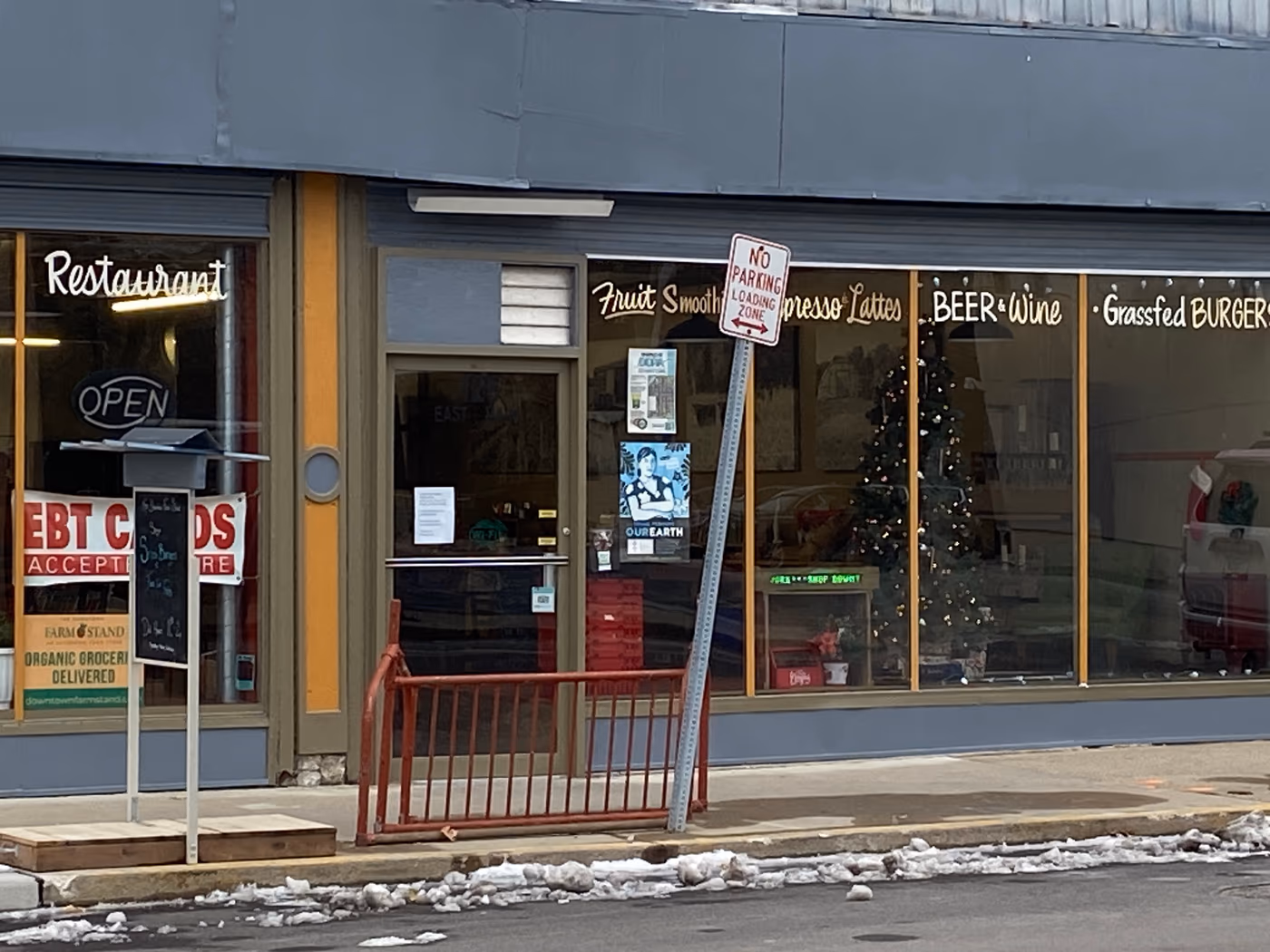 The Downtown Farm Stand