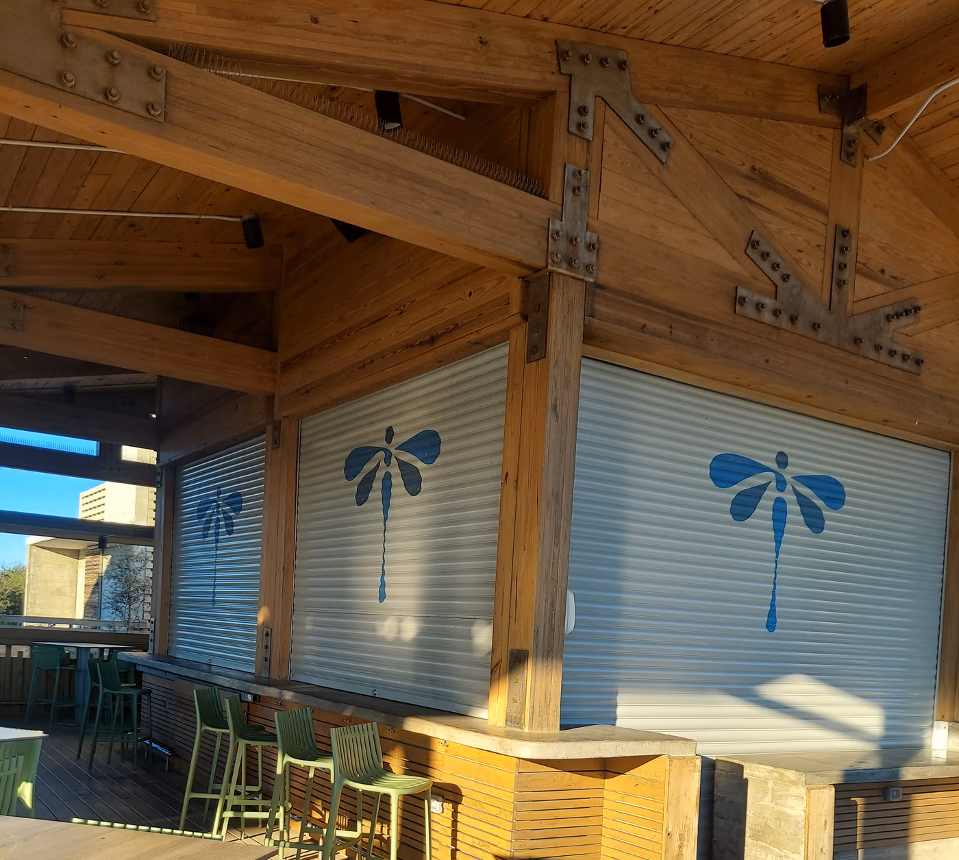 The Dragonfly Bar & Grill photo 3
