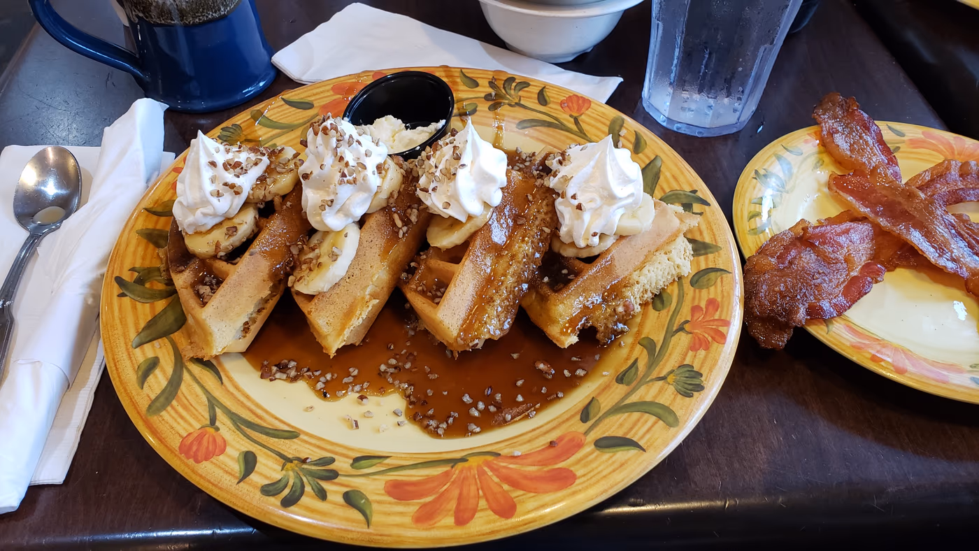 The Egg Cafe & Eatery photo 2