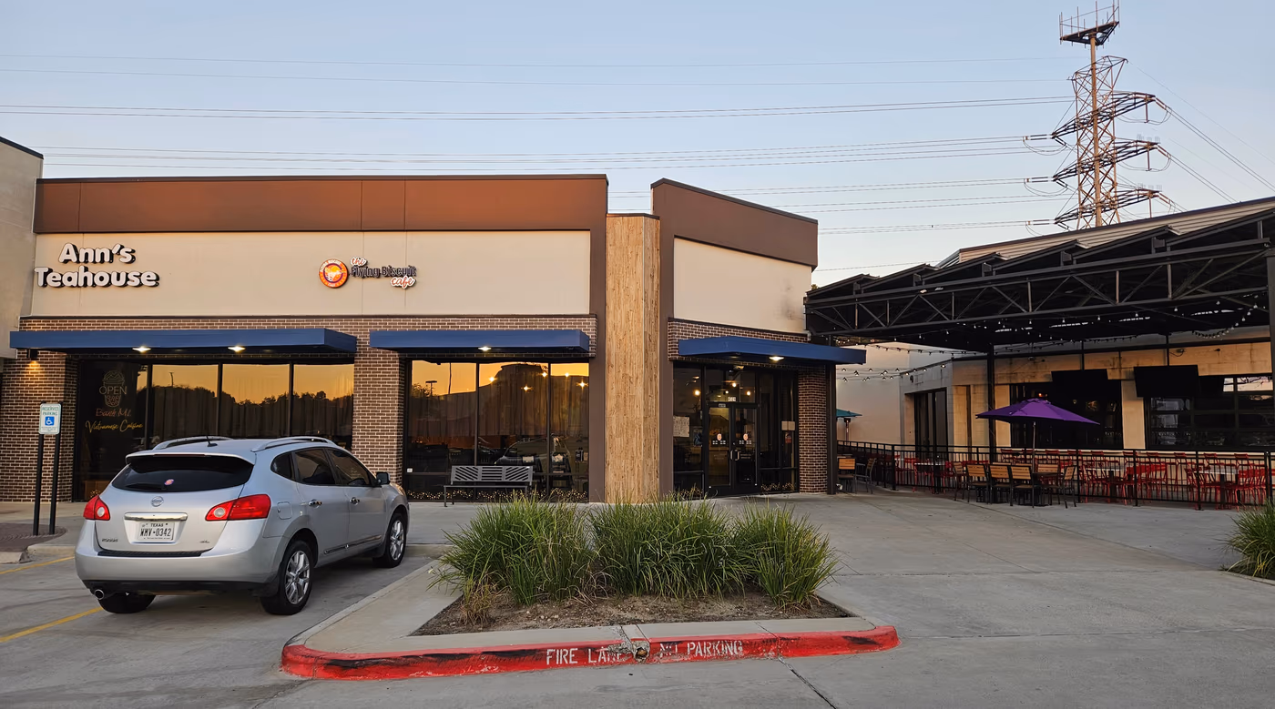 The Flying Biscuit Cafe