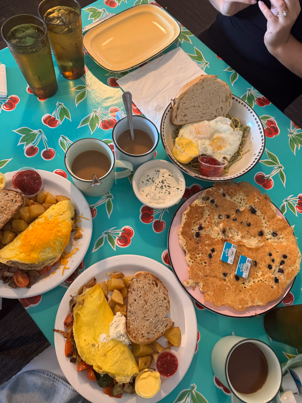 The Garnet Cafe photo 3