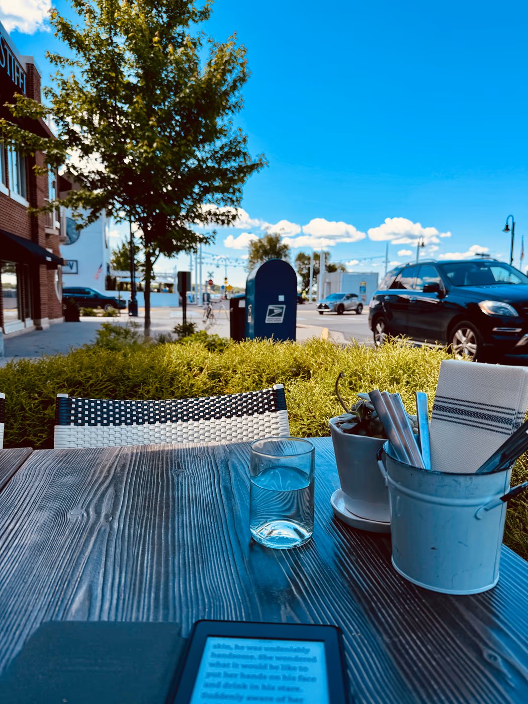 The Grocer's Table