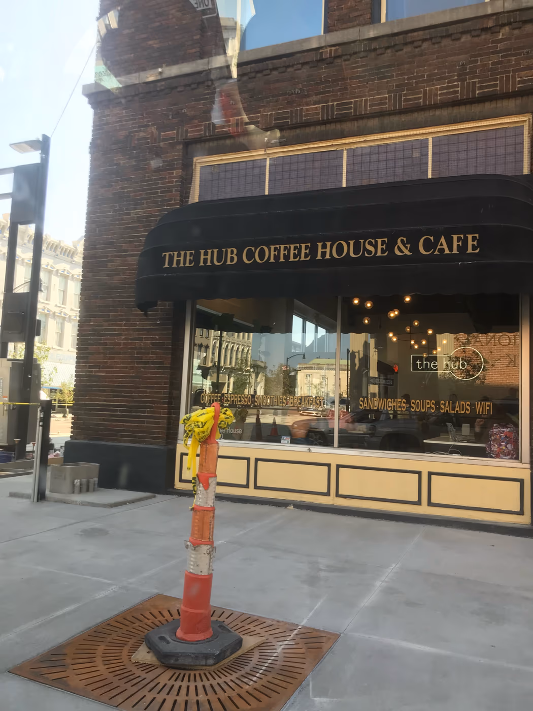 The Hub Coffee House & Cafe
