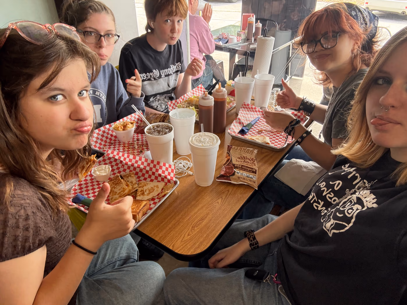 The Purple Daisy Picnic Cafe