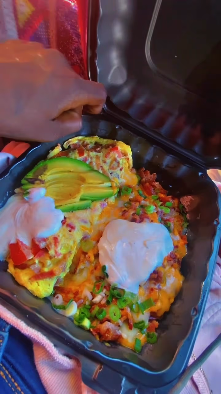 The Legend AMERICAN BREAKFAST & LUNCH photo 2