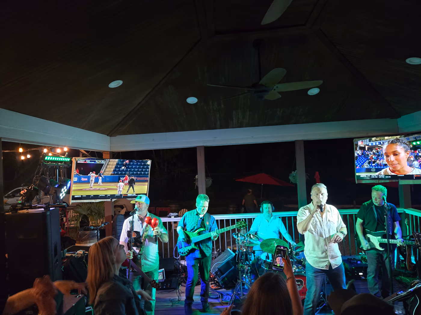 The Mason Jar Tavern