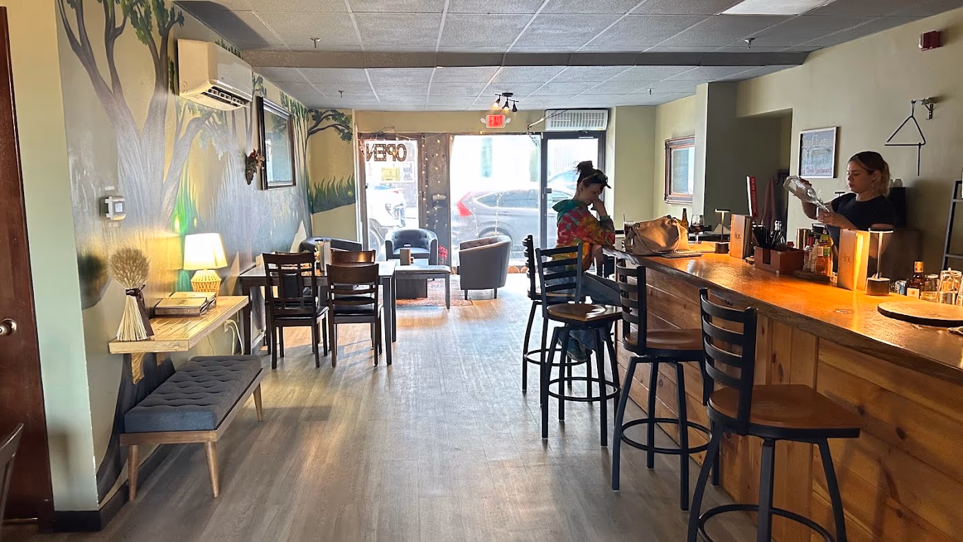 The Oak Table & Bar
