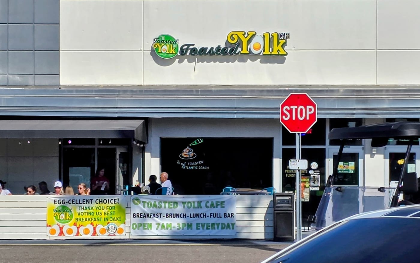 The Toasted Yolk Cafe