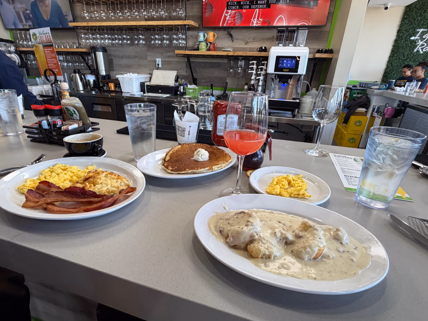 The Toasted Yolk Cafe