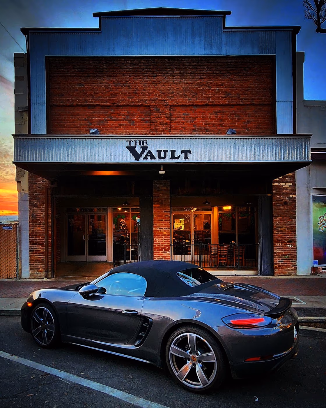 The Vault Bar & Grill photo 2