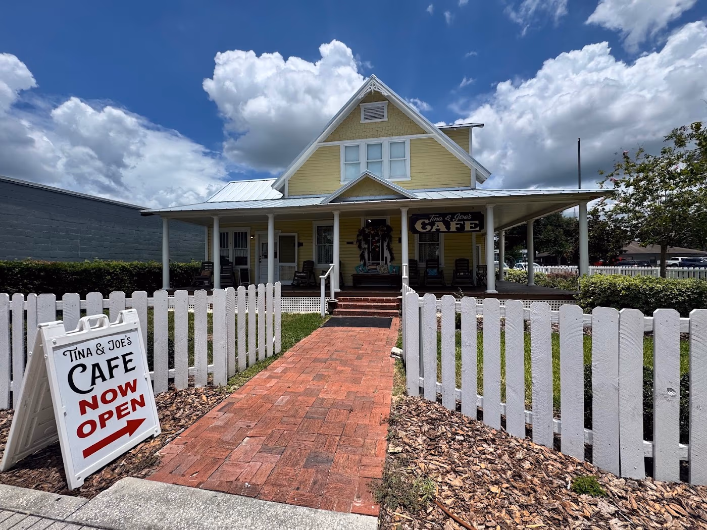 Tina & Joe’s Cafe