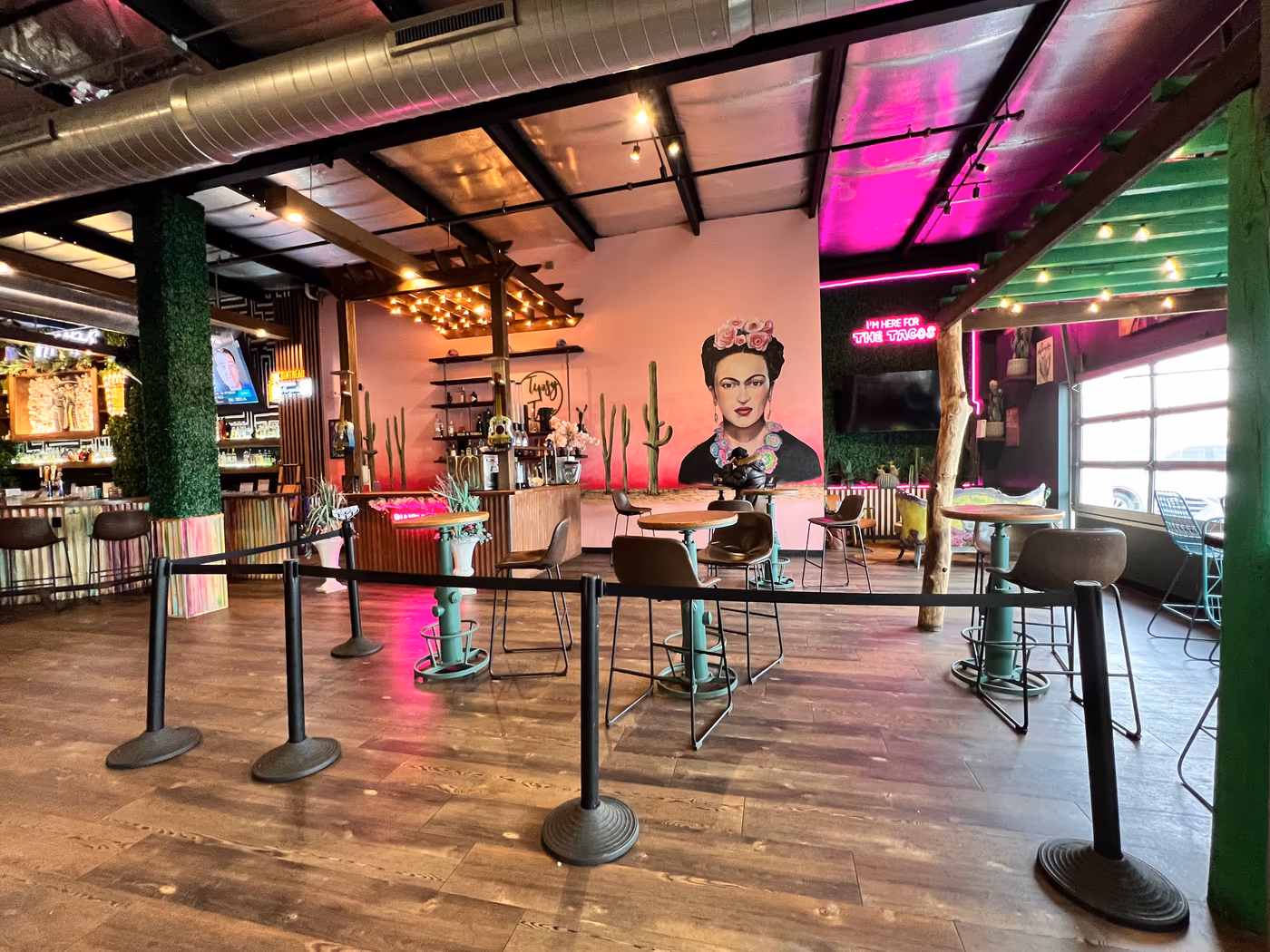 Tipsy Taco & Tequila Bar photo 3