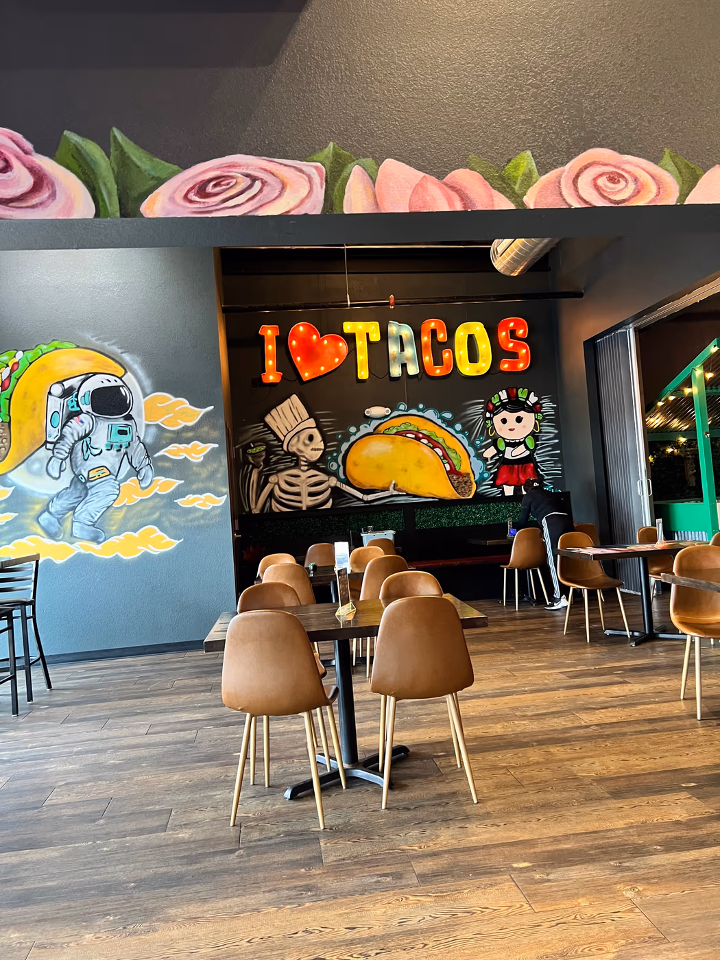Tipsy Taco & Tequila Bar photo 4