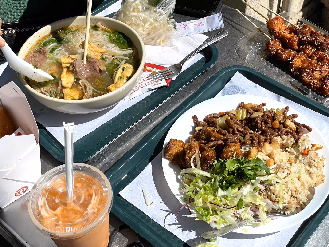 Tofoo Com Chay Vegan Cuisine
