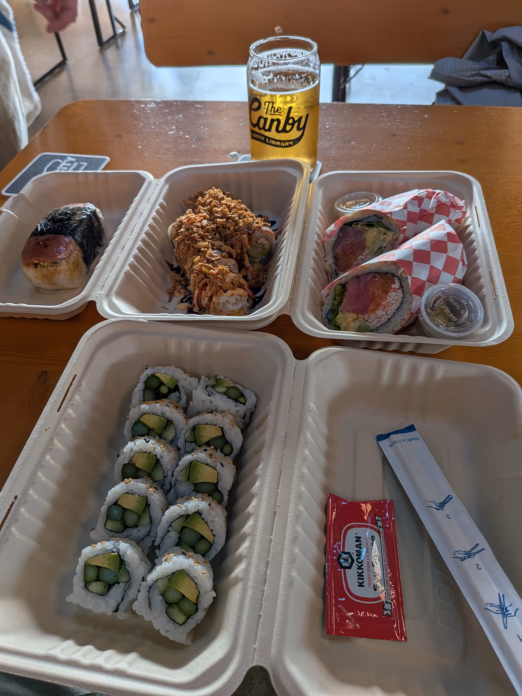 TOMBING SUSHI CANBY photo 2