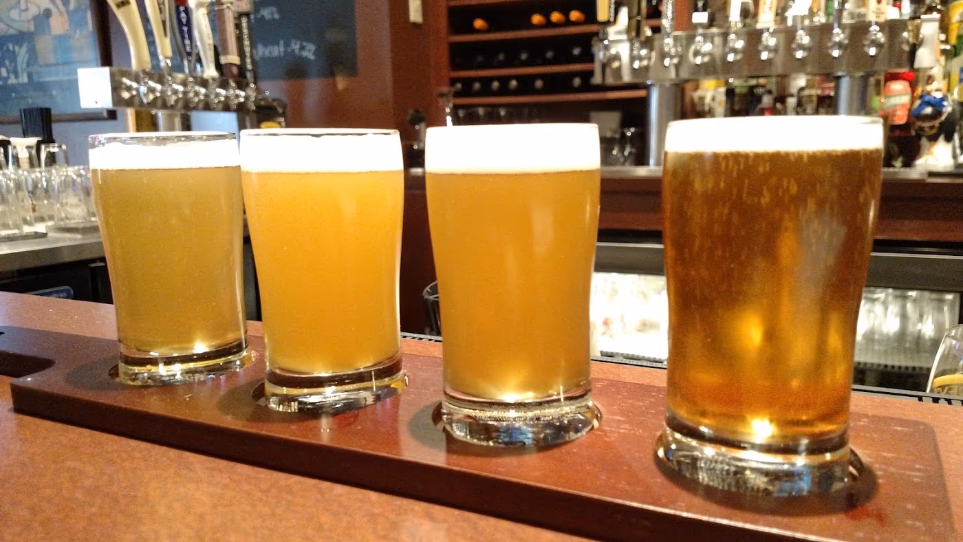 Torey's Restaurant & Bar photo 4