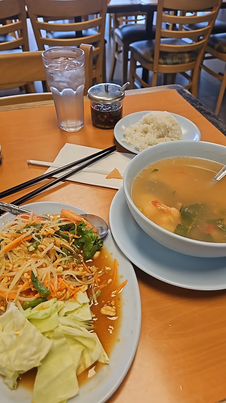 Treasure Pot Thai Restaurant photo 2
