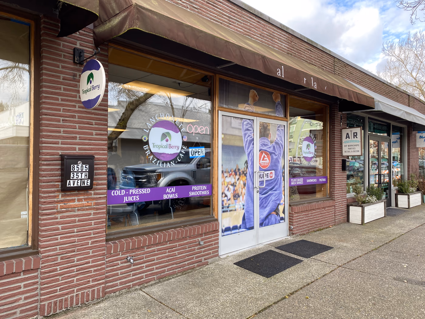 Tropical Berry Kenmore photo 2