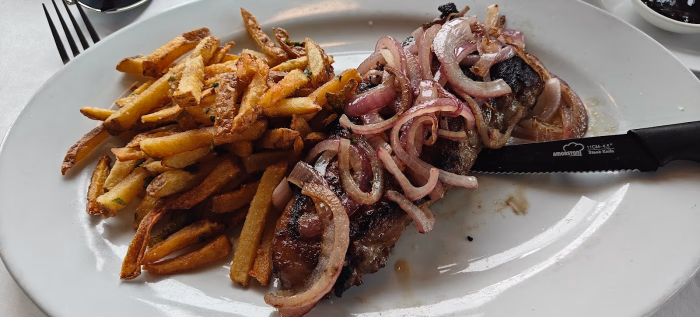 True Eats & Drinks photo 3
