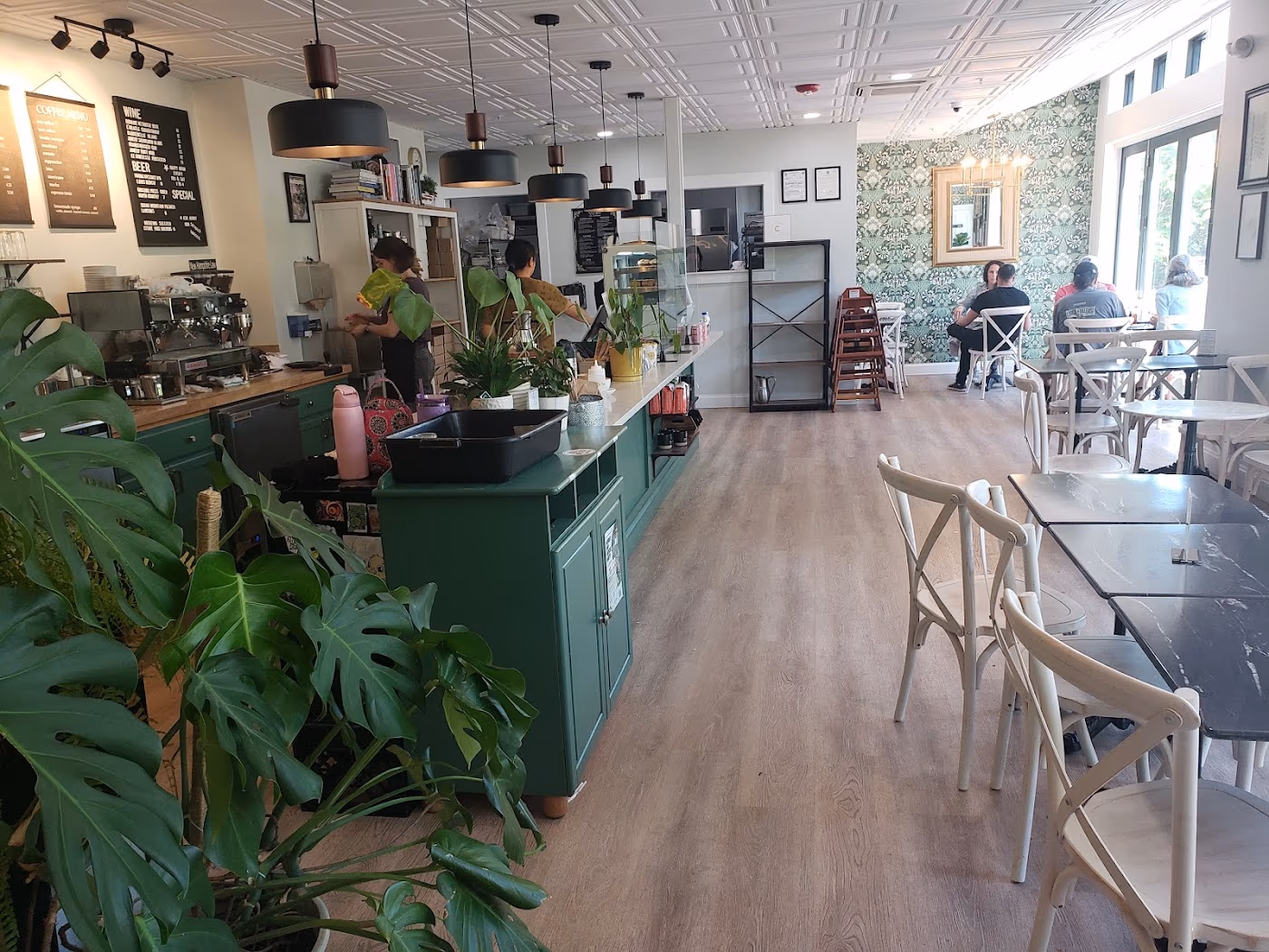 Two Bees Cafe & Patisserie