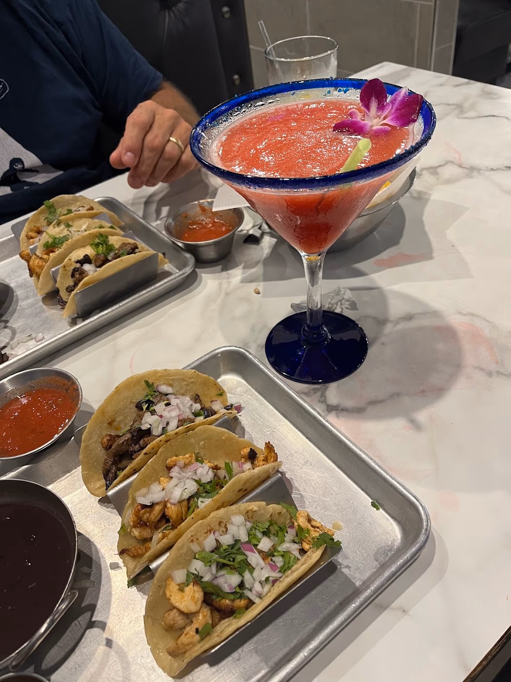 ¡UNA MAS! Modern Taqueria photo 3
