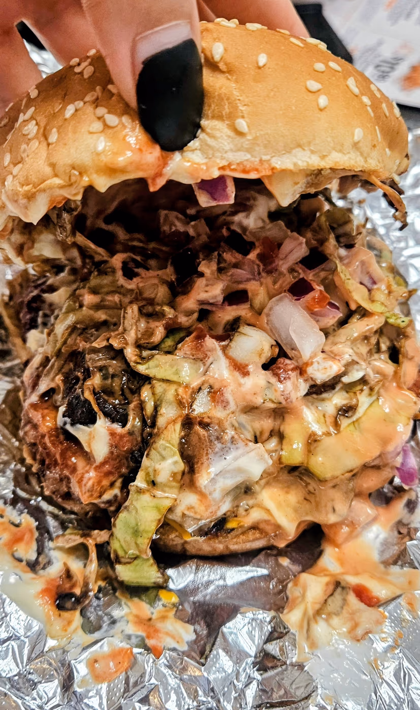 Una vaina bien food truck photo 2