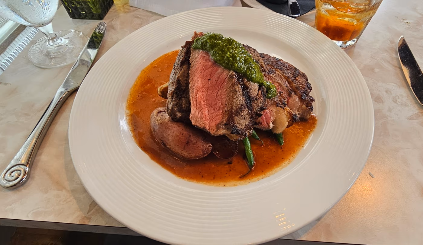 Undercurrent Restaurant photo 2