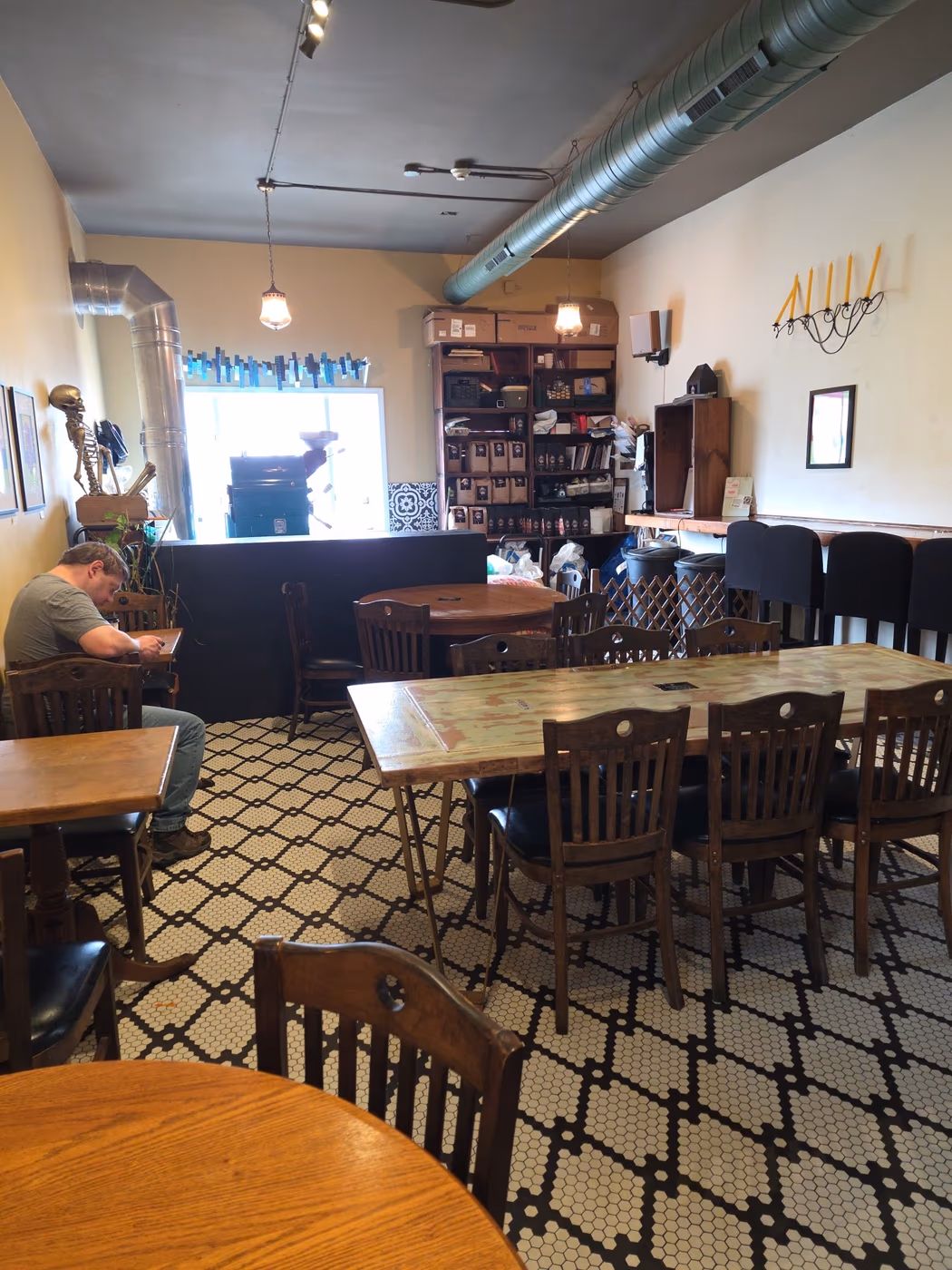 Undergrounds Coffee House and Roastery