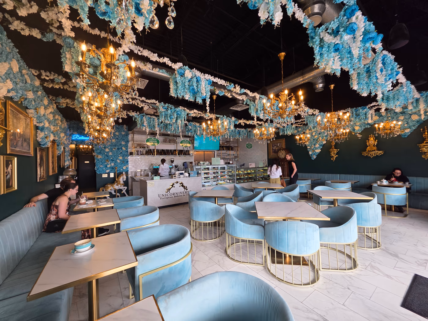 Unicorniverse Bakery & Cafe