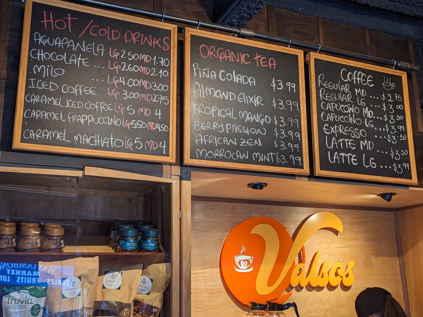 Valsos Cafe & Bar