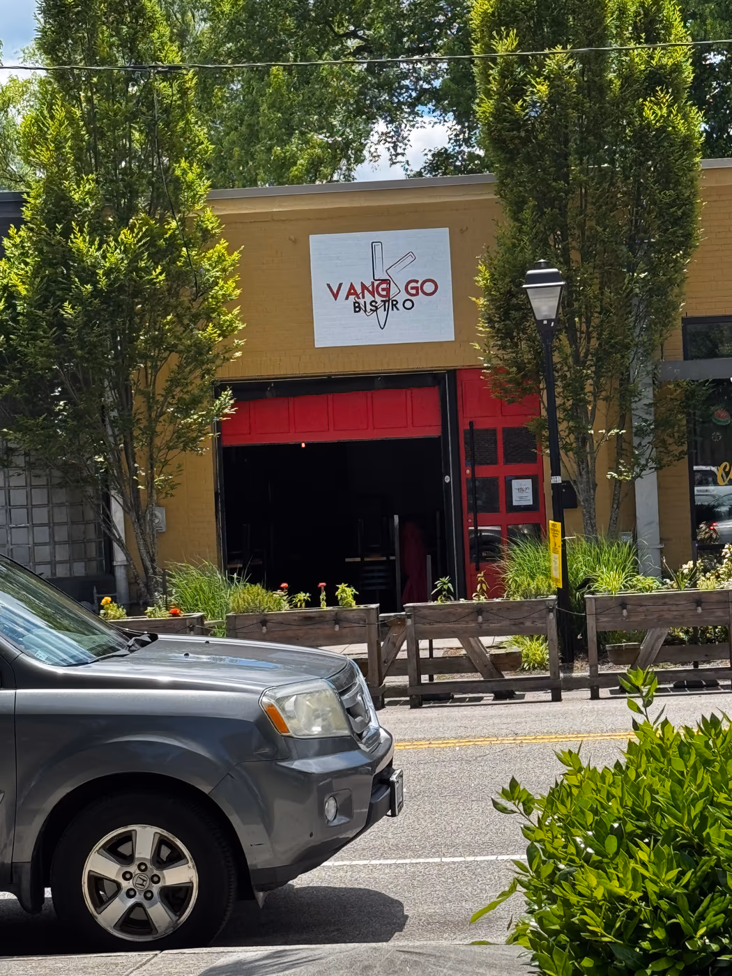 Vang Go Bistro