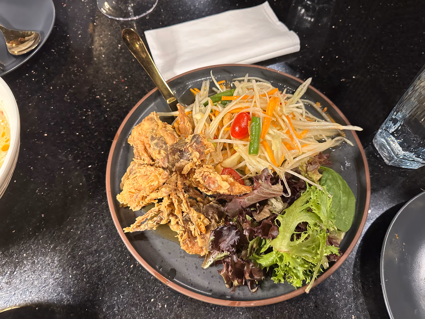 Ve La Thai Fine Dining Restaurant & Wine photo 2