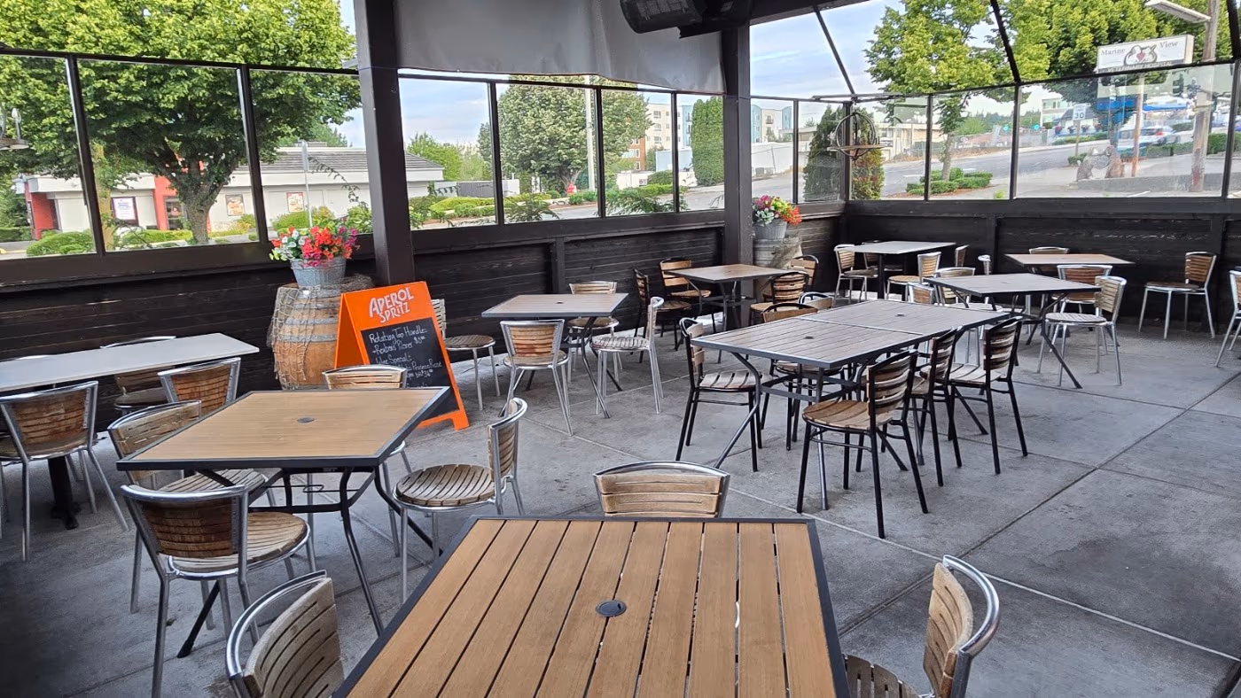 via Marina Wood Fired Pizza & Italian Cafe